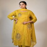 Elegant Kurti Set with Dupatta - Image 2
