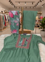 Designer Kurti Pant Dupatta Set - Image 3