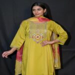 Designer Kurti Pant Dupatta Set - Image 2